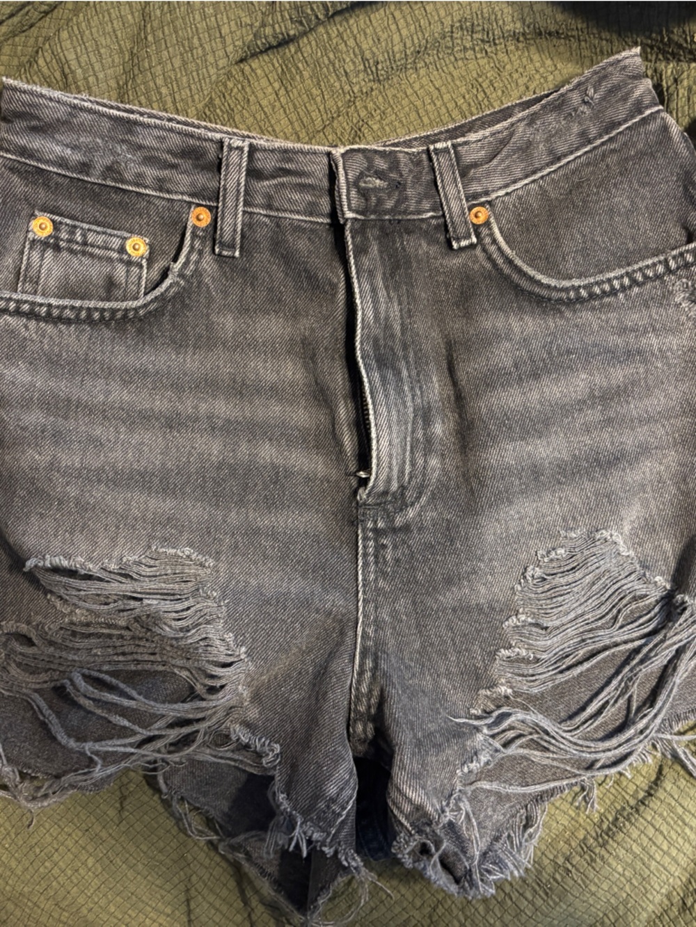 Distressed High-Waist Women’s Denim Shorts - Gray
